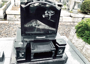 クンナム石のお墓